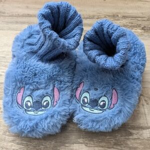🏔️ Stitch Slippers